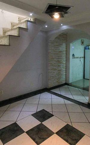 Casa para alugar com 180m², 2 quartos e 2 vagas Casa para alugar com 180m², 2 quartos e 2 vagasSala