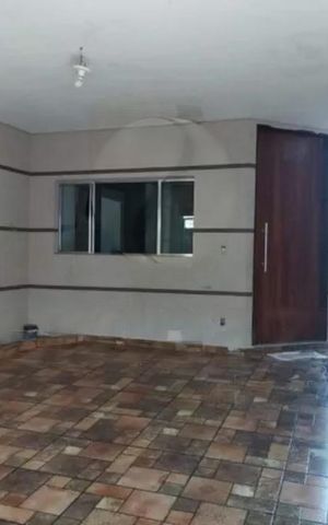 Casa à venda com 250m², 3 quartos e 2 vagas