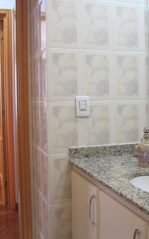 Apartamento à venda com 75m², 2 quartos e 2 vagasBanheiro Social