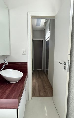 Casa para alugar com 300m², 7 quartos e 6 vagas