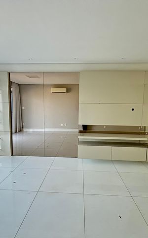 Casa para alugar com 300m², 7 quartos e 6 vagas