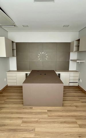 Casa para alugar com 300m², 7 quartos e 6 vagas