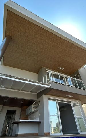 Casa para alugar com 300m², 7 quartos e 6 vagas