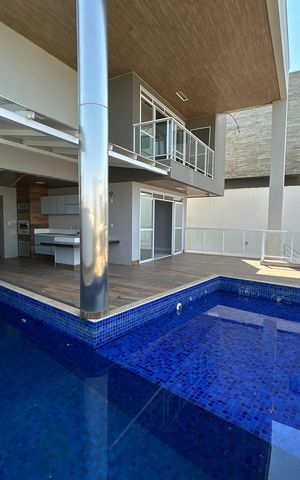 Casa para alugar com 300m², 7 quartos e 6 vagas