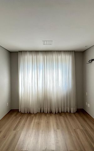 Casa para alugar com 300m², 7 quartos e 6 vagas