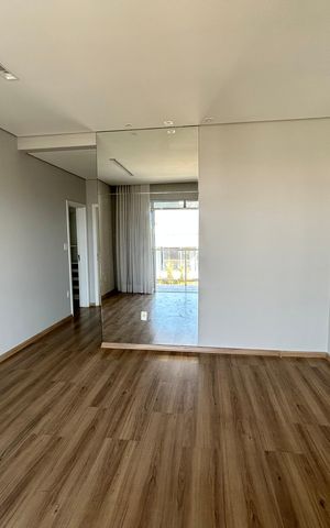 Casa para alugar com 300m², 7 quartos e 6 vagas