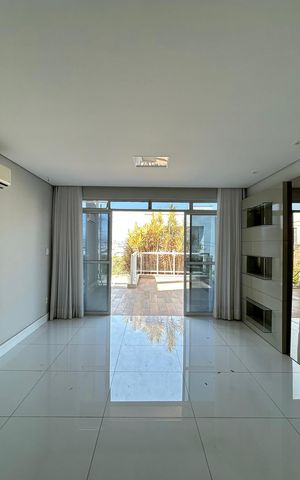Casa para alugar com 300m², 7 quartos e 6 vagas