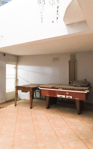 Casa à venda com 215m², 3 quartos e 2 vagas