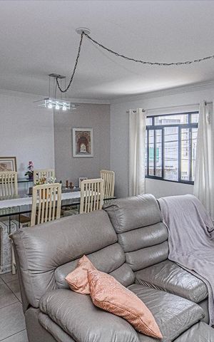 Casa à venda com 163m², 3 quartos e 4 vagas Casa à venda com 163m², 3 quartos e 4 vagassala de estar e de jantar_4