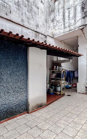Casa para alugar com 212m², 6 quartos e 1 vaga Casa para alugar com 212m², 6 quartos e 1 vagaÁrea externa
