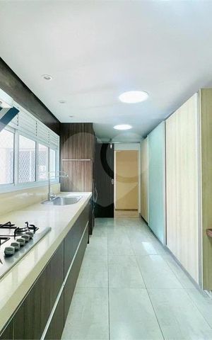 Apartamento à venda com 237m², 3 quartos e 4 vagas