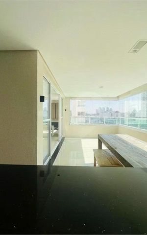 Apartamento à venda com 237m², 3 quartos e 4 vagas