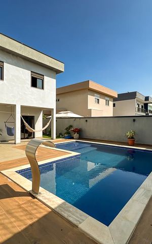 Casa de condomínio à venda com 327m², 5 quartos e 4 vagas