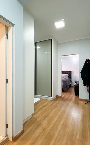 Casa de condomínio à venda com 327m², 5 quartos e 4 vagas