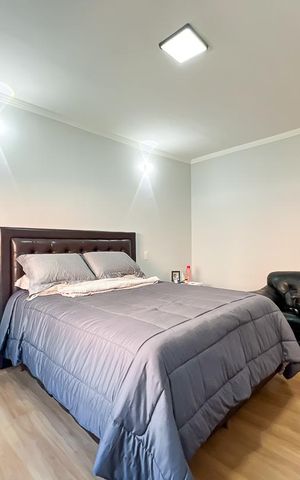 Casa de condomínio à venda com 327m², 5 quartos e 4 vagas