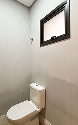 Casa de condomínio à venda com 327m², 5 quartos e 4 vagas