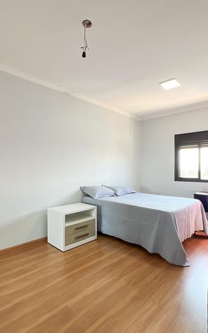 Casa de condomínio à venda com 327m², 5 quartos e 4 vagas