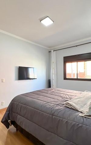 Casa de condomínio à venda com 327m², 5 quartos e 4 vagas