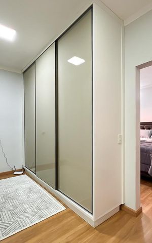 Casa de condomínio à venda com 327m², 5 quartos e 4 vagas