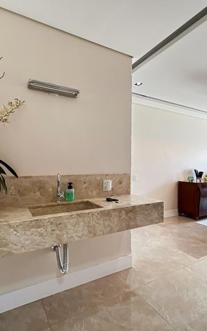 Casa de condomínio à venda com 327m², 5 quartos e 4 vagas