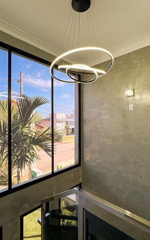 Casa de condomínio à venda com 327m², 5 quartos e 4 vagas