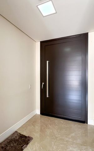 Casa de condomínio à venda com 327m², 5 quartos e 4 vagas