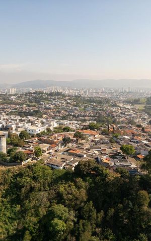 Casa de condomínio à venda com 327m², 5 quartos e 4 vagas