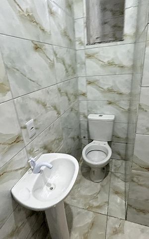 Casa para alugar com 70m², 2 quartos e sem vagaBanheiro