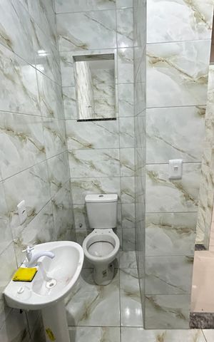 Casa para alugar com 70m², 2 quartos e sem vagaBanheiro