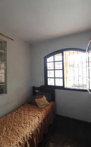 Casa à venda com 300m², 3 quartos e 2 vagasQuarto 3