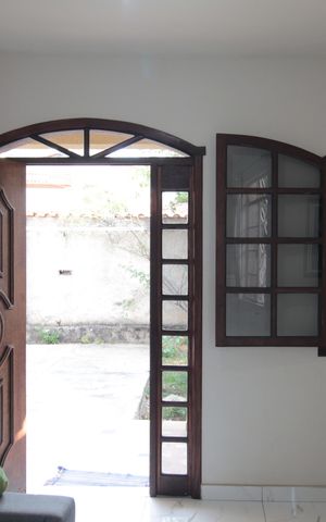 Casa à venda com 300m², 3 quartos e 2 vagasSala