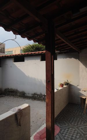 Casa à venda com 300m², 3 quartos e 2 vagasÁrea de Serviço