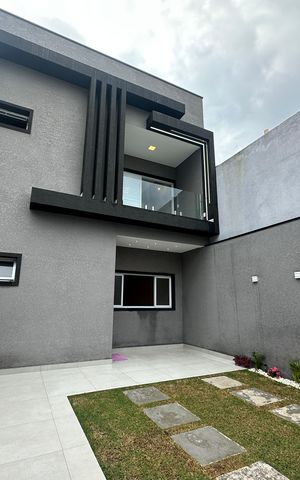 Casa à venda com 137m², 3 quartos e 1 vaga Casa à venda com 137m², 3 quartos e 1 vagaFachada