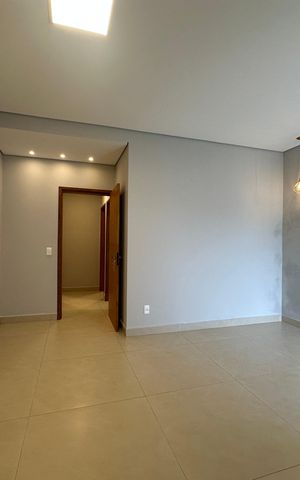 Casa à venda com 137m², 3 quartos e 1 vaga Casa à venda com 137m², 3 quartos e 1 vagaSuíte