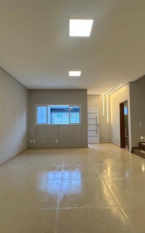 Casa à venda com 137m², 3 quartos e 1 vaga Casa à venda com 137m², 3 quartos e 1 vagaSala