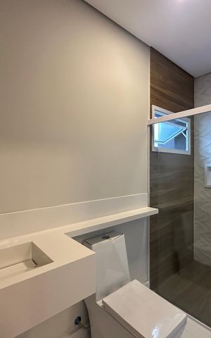 Casa à venda com 137m², 3 quartos e 1 vaga Casa à venda com 137m², 3 quartos e 1 vagaBanheiro da Suíte