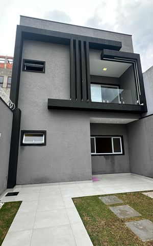 Casa à venda com 137m², 3 quartos e 1 vaga Casa à venda com 137m², 3 quartos e 1 vagaFachada