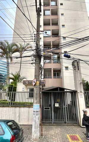 Apartamento à venda com 44m², 2 quartos e 1 vaga Apartamento à venda com 44m², 2 quartos e 1 vagaFachada
