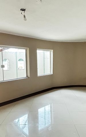 Casa para alugar com 175m², 3 quartos e 2 vagas Casa para alugar com 175m², 3 quartos e 2 vagasSala