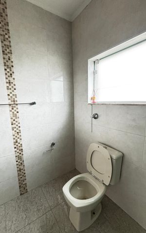 Casa para alugar com 175m², 3 quartos e 2 vagas Casa para alugar com 175m², 3 quartos e 2 vagasBanheiro da Suíte