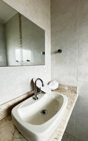 Casa para alugar com 175m², 3 quartos e 2 vagas Casa para alugar com 175m², 3 quartos e 2 vagasBanheiro da Suíte