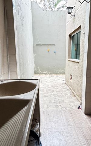 Casa para alugar com 175m², 3 quartos e 2 vagas Casa para alugar com 175m², 3 quartos e 2 vagasÁrea de Serviço
