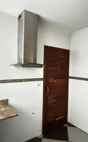 Casa para alugar com 175m², 3 quartos e 2 vagas Casa para alugar com 175m², 3 quartos e 2 vagasCozinha