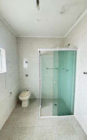 Casa para alugar com 175m², 3 quartos e 2 vagas Casa para alugar com 175m², 3 quartos e 2 vagasBanheiro