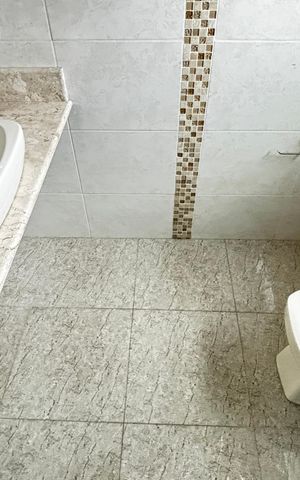 Casa para alugar com 175m², 3 quartos e 2 vagas Casa para alugar com 175m², 3 quartos e 2 vagasBanheiro da Suíte
