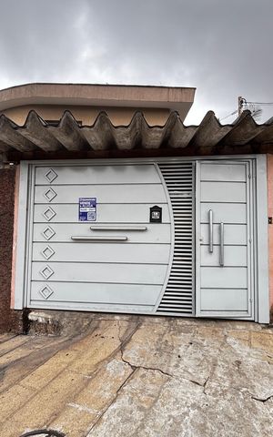 Casa para alugar com 175m², 3 quartos e 2 vagas Casa para alugar com 175m², 3 quartos e 2 vagasFachada