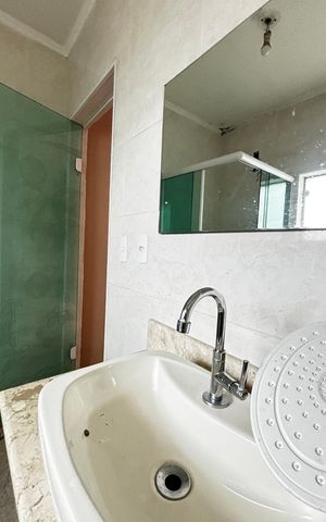Casa para alugar com 175m², 3 quartos e 2 vagas Casa para alugar com 175m², 3 quartos e 2 vagasBanheiro da Suíte