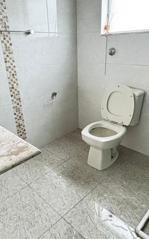Casa para alugar com 175m², 3 quartos e 2 vagas Casa para alugar com 175m², 3 quartos e 2 vagasBanheiro da Suíte