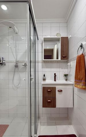 Apartamento à venda com 55m², 2 quartos e 1 vaga Apartamento à venda com 55m², 2 quartos e 1 vagaBanheiro