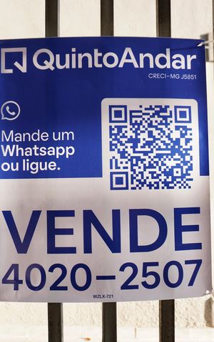 Apartamento à venda com 80m², 2 quartos e 1 vagaInstalação de placa 5A: foto 1